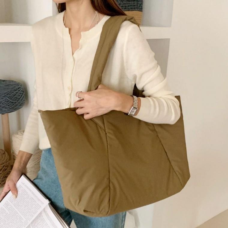 여성 패딩 가방 보부상 데일리 쇼퍼 숄더 백 커피 숄더백 여자 휘뚜루마뚜루 데일리백
