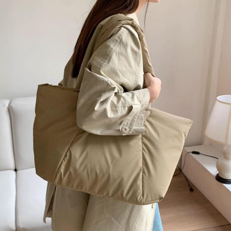 여성 패딩 가방 보부상 데일리 쇼퍼 숄더 백 베이지 숄더백 여자 휘뚜루마뚜루 데일리백