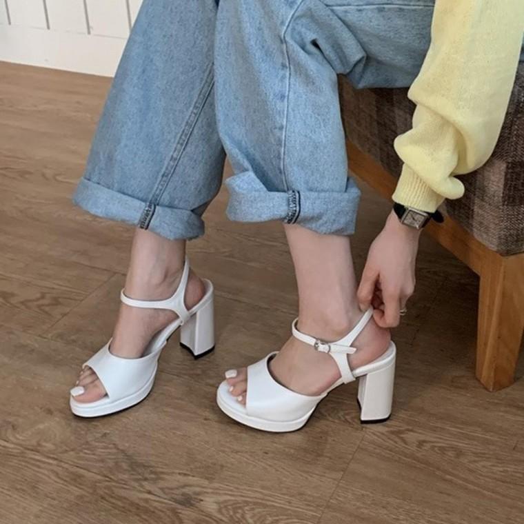 여성슬리퍼 로퍼 여성뮬슬리퍼 뮬 여성샌들 스틸레토