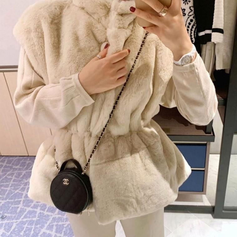 2색 털조끼 레이어드 페이크퍼 퍼아우터 여성 허리강조