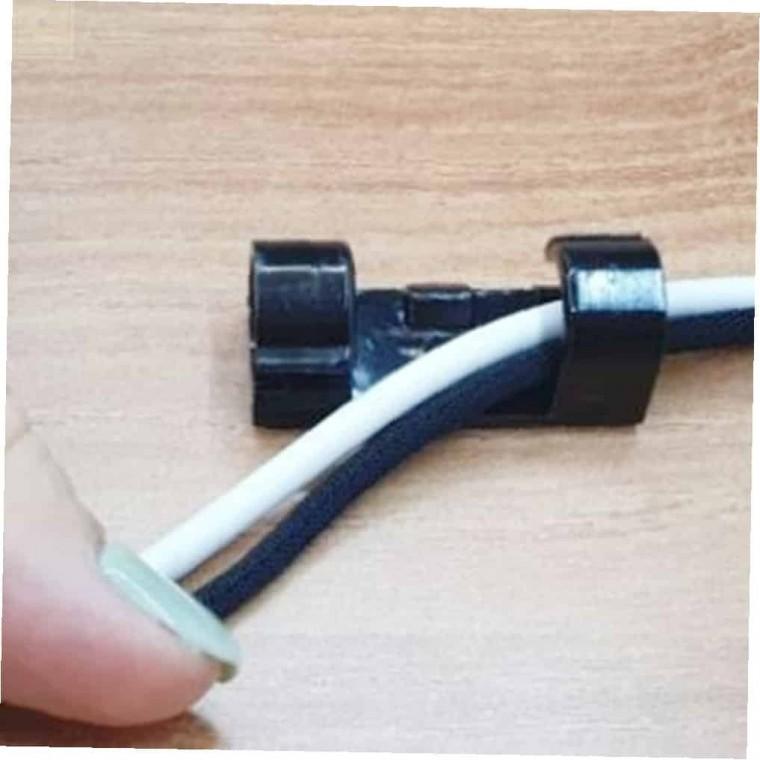 선정리클립 블랙 대 충전기선정리 케이블홀더 배선정리