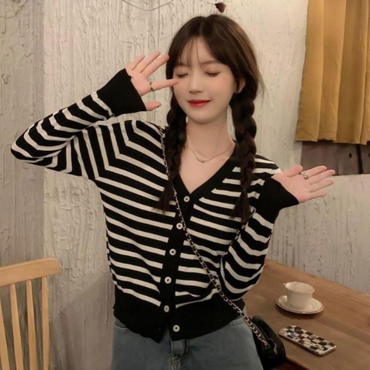여성 크롭 스트라이프 봄 간절기 가디건 줄무늬가디건 여름가디건 여성가디건 간절기가디건 스트라이프가디
