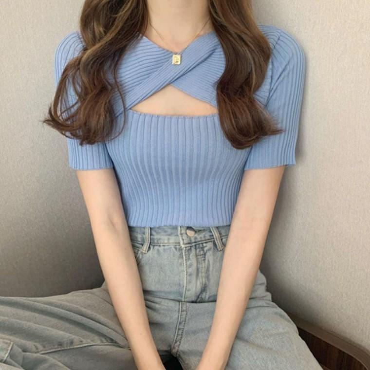 골지 반팔니트 꼬임 슬림 크롭 티셔츠 여성 여름 데일리룩 니트티