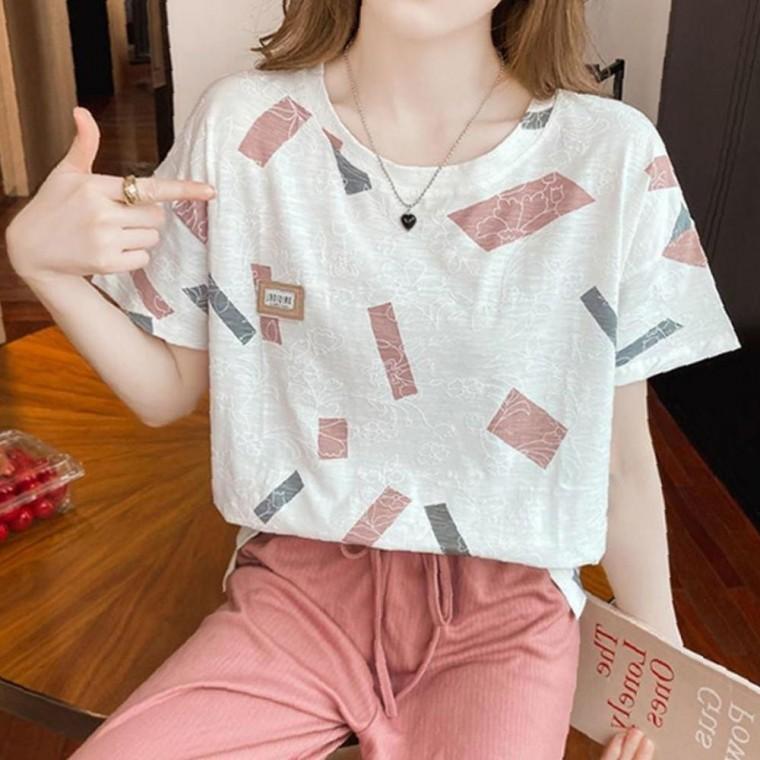 여성 입체 세련 꽃무늬 루즈핏 반팔티 1P 여름 패션