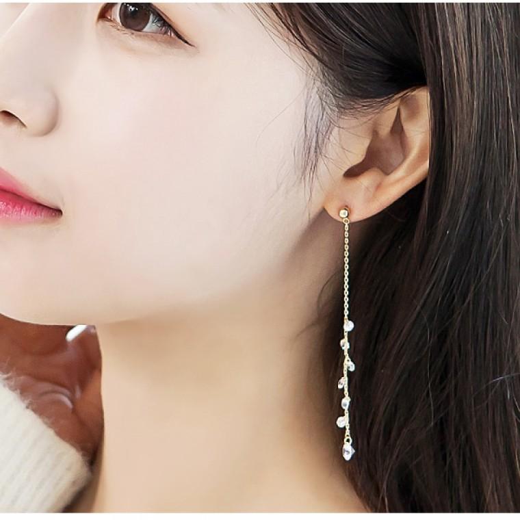 롱 큐빅 드롭 귀걸이 반짝이 큐빅 체인 귀걸이 데일리룩 여름
