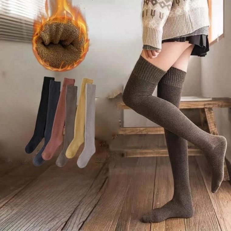 도톰 여자 오버 니삭스 보온 여성 무릎 양말 겨울 롱