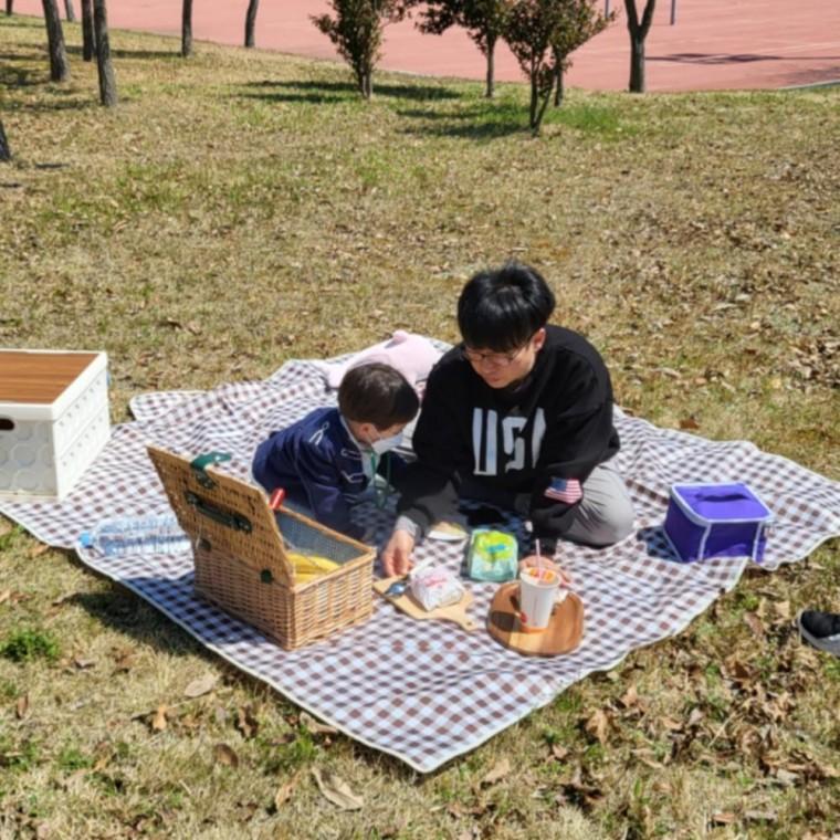 2m 초코 접이식 휴대용 야외 방수 돗자리 매트 손잡이 깔개 피크닉 돛자리 공원 잔디