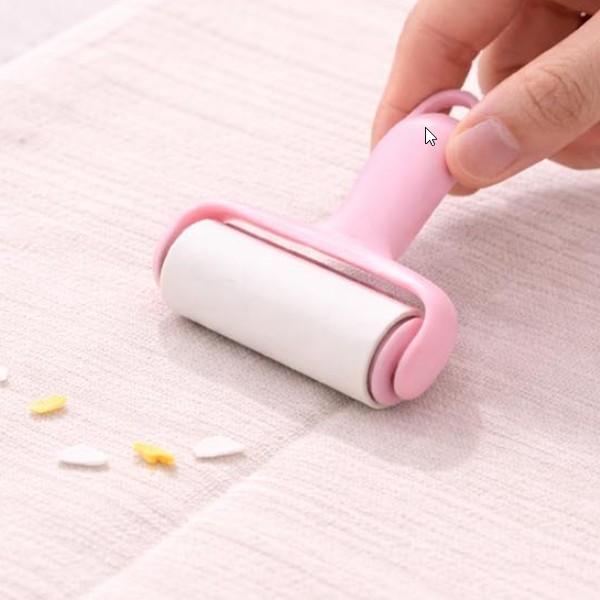 휴대용 클리너 옷에 붙은 먼지나 머리카락 반려동물 털 등을 간편하게 제거할 수 있는 먼지 제거 청소도구
