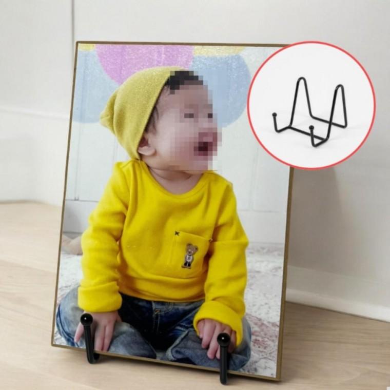 소 1개 블랙 철제 사진 거치대 프레임 꽂이 스탠드 전시 홀더 디스플레이 받침대 진열대