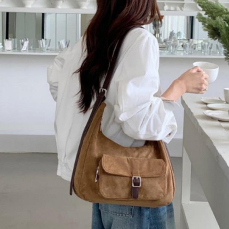 여성 인조 스웨이드 아웃 포켓 숄더백 가방