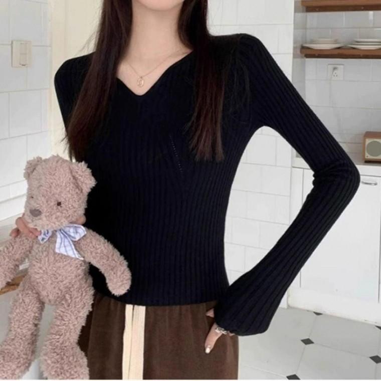 여성 브이넥 골지 슬림핏 부드러운 안감 겨울 따뜻한 포근한 니트 긴팔티