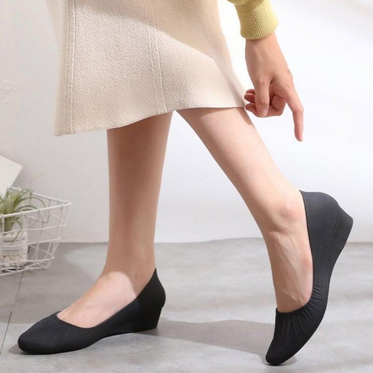 여성 베이직 셔링 디테일 방수효과 3CM 미들힐