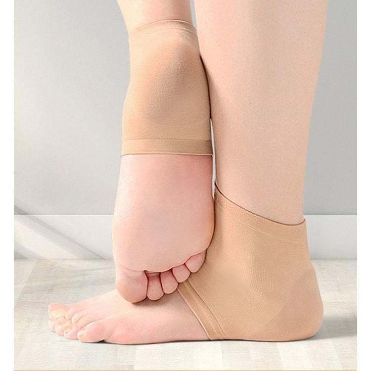 뒷꿈치 갈라짐 각질 방지 보습 하프 양말