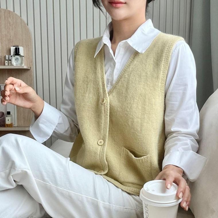 여성 베이직 브이넥 포켓 니트 조끼 이너 베스트 0402