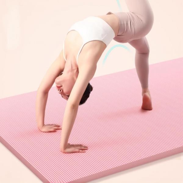 필라테스 요가매트 층간소음방지 홈트레이닝 스트레칭