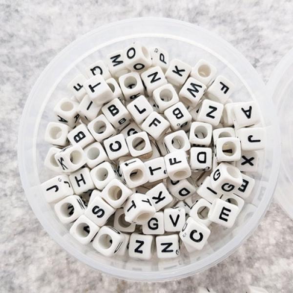 (T-126) 5~7mm 사각 알파벳 (약 25g/약 135개)