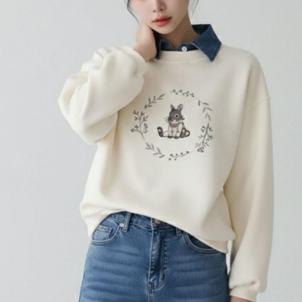 데님카라 맨투맨 티
