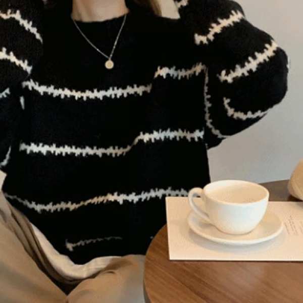 루즈핏 스웨터 캐주얼 간절기 줄무늬 니트티