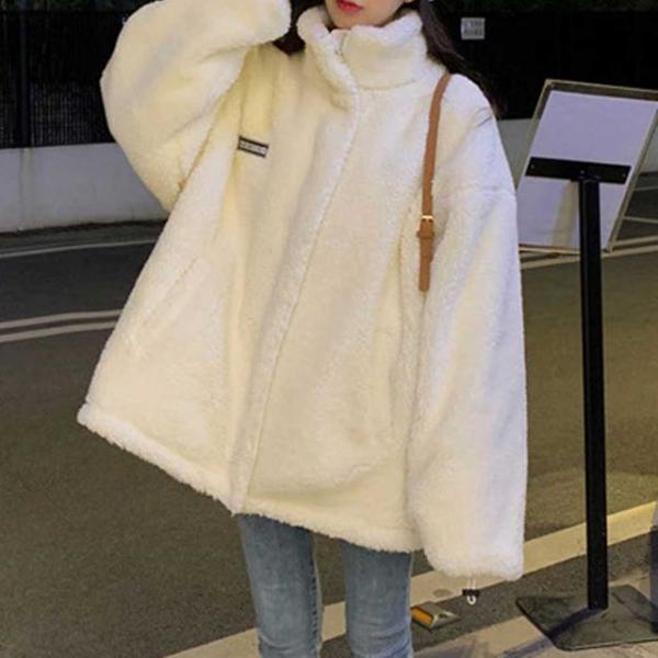 여자 화이트 점퍼 후리스 겨울 패션 데일리 데이트