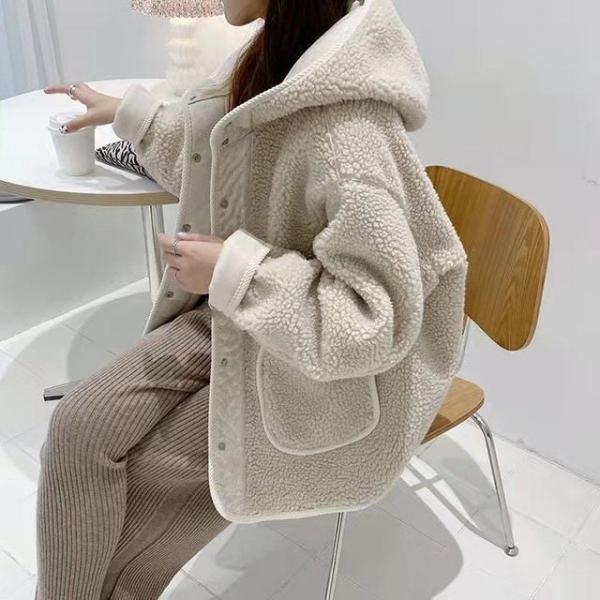 여성 뽀글이 후드 자켓 아이보리 겨울 아우터
