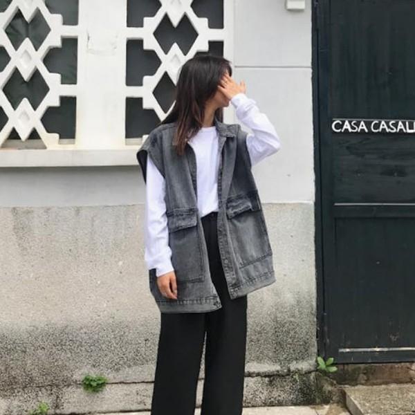 봄 가을에 걸쳐입기 좋은 루즈핏 여성 블랙진 베스트 체형커버 가능한 오버핏 시크한 분위기 패션