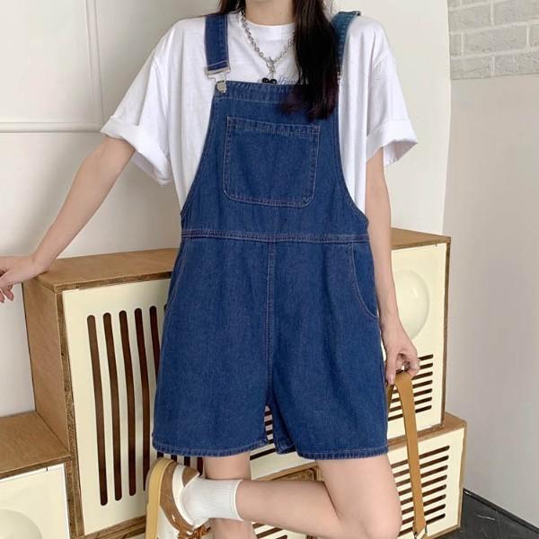다양한 티셔츠에 레이어링 귀여운 멜빵 스타일 점프수트 데일리 캐주얼 패션 청반바지