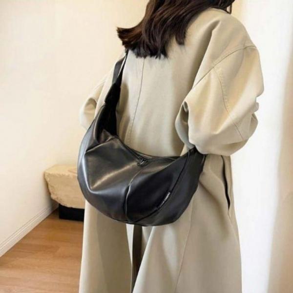 데일리가방 URB 바나나3 크로스백 크로스백 URB 데일리가방 바나나3 여성가방 패션잡화