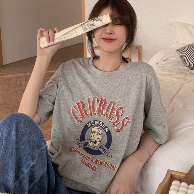 여자 페이스 영문 라운드 박스핏 반팔 티셔츠 오버핏