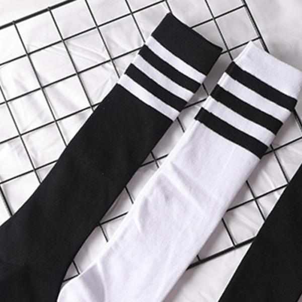 스트라이프 롱 하이 니삭스 2color 학생 무릎 오버 종아리 양말