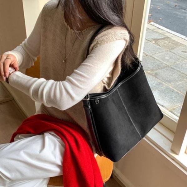 빅 스퀘어 토트백 수납좋은 데일리 출근 보부상 가방