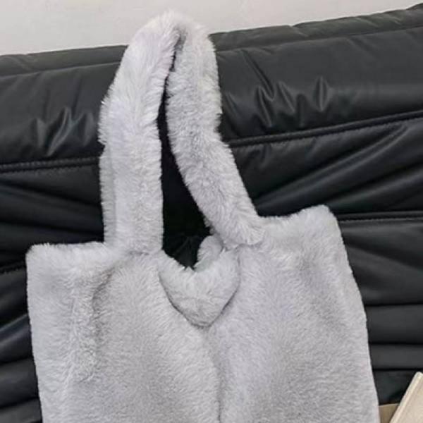 페이크퍼 숄더백 간편한 디자인 똑딱이 겨울 가방