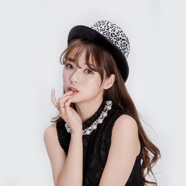신사모자 럭셔리 실버 중절모 파티용품 파티모자