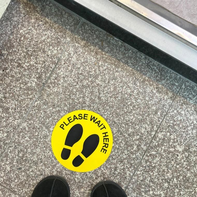 원형 20cm 노란색 웨이팅 스티커 발자국 스티카