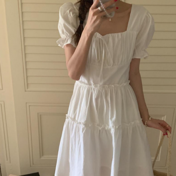 발랄하고 풍성한 캉캉 드레스 퍼프숄더 롱원피스