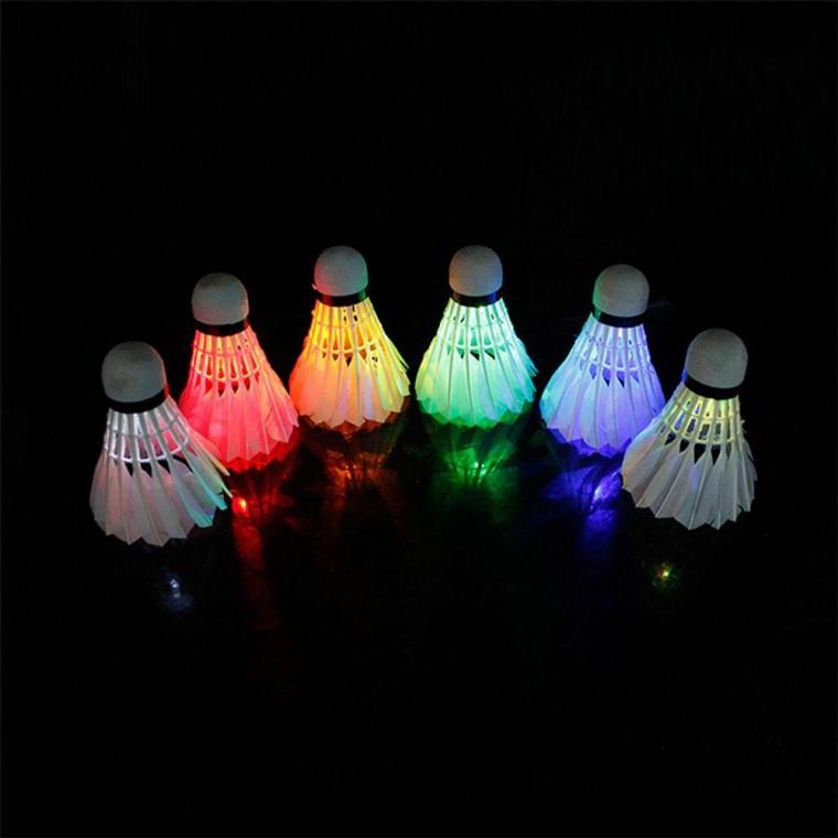 LED 야광 셔틀콕 배드민턴 라켓 채 공 깃털콕 4P led 야광공 배드민턴공 LED공