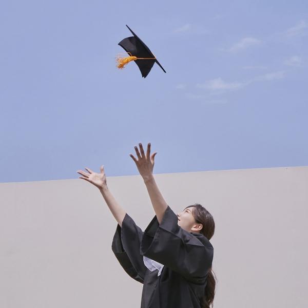 교복몰 (대여) 졸업모자 컬러 수술 학사모 학사복.