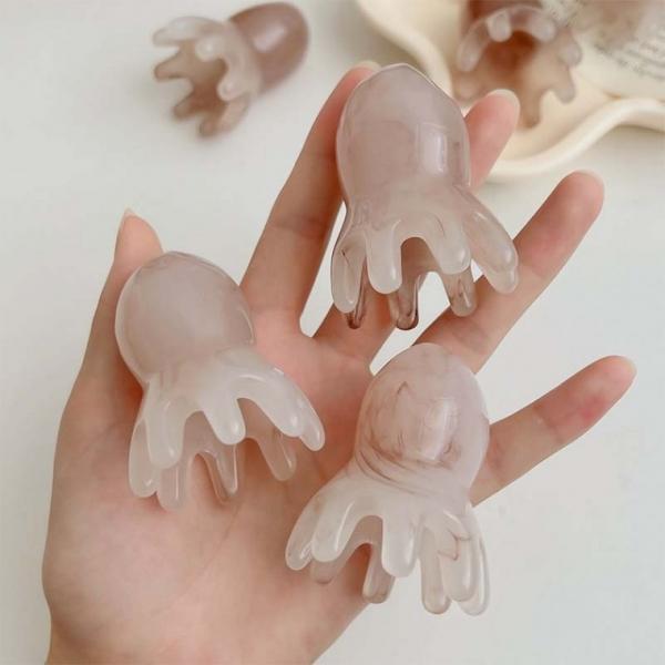 문어 두피 괄사 지압 마사지 승모근 리프팅