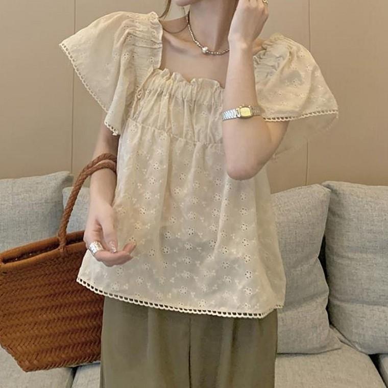 여자 인기 펀칭 레이스 반팔 블라우스 인기 데이트룩