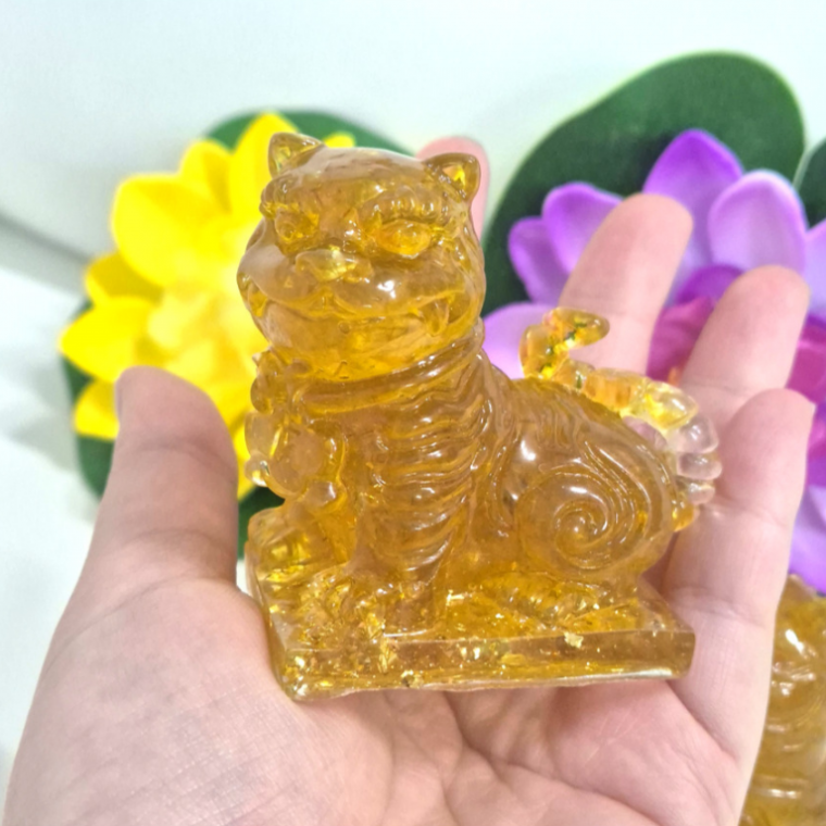 금색 호랑이 반투명 장식 액막이 용품 현관 입구 전시 소품