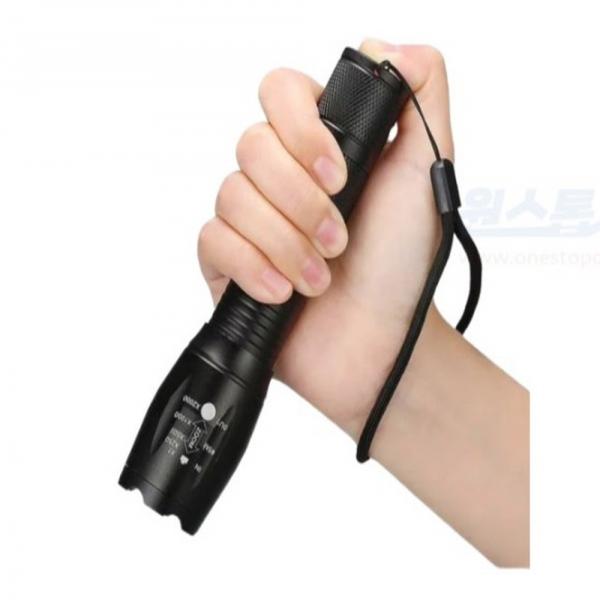 휴대용 LED 손전등 방수 줌라이트 캠핑 등산 비상 후레쉬