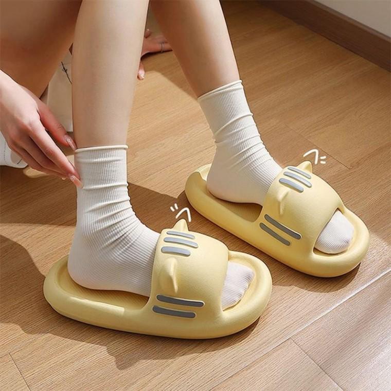 야옹이 고양이귀 여성용 거실 푹신 두툼한 슬리퍼 회사 실내 가을 여자 편한 쿠션 학교