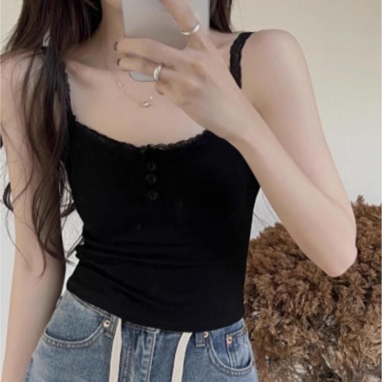 네크라인 러블리 레이스 버튼 슬림핏 골지원단 나시탑