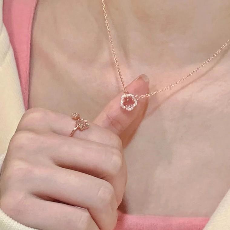 봄을 담은 너 목걸이