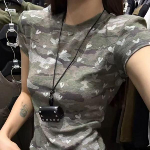 카모 밀리터리 하트 슬림 어깨 패드 반팔 티셔츠