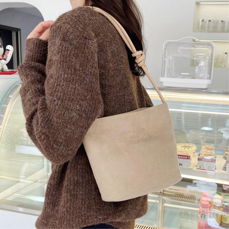 결혼식하객가방 빈티지숄더백 캠퍼스패션 50대숄더백 40대 여자백 30대