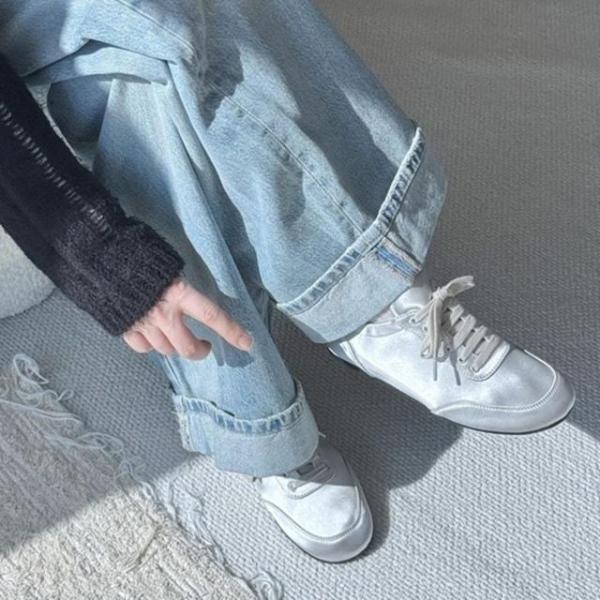 런닝 여자단화 가벼운운동화 가을신상 여성슬립온