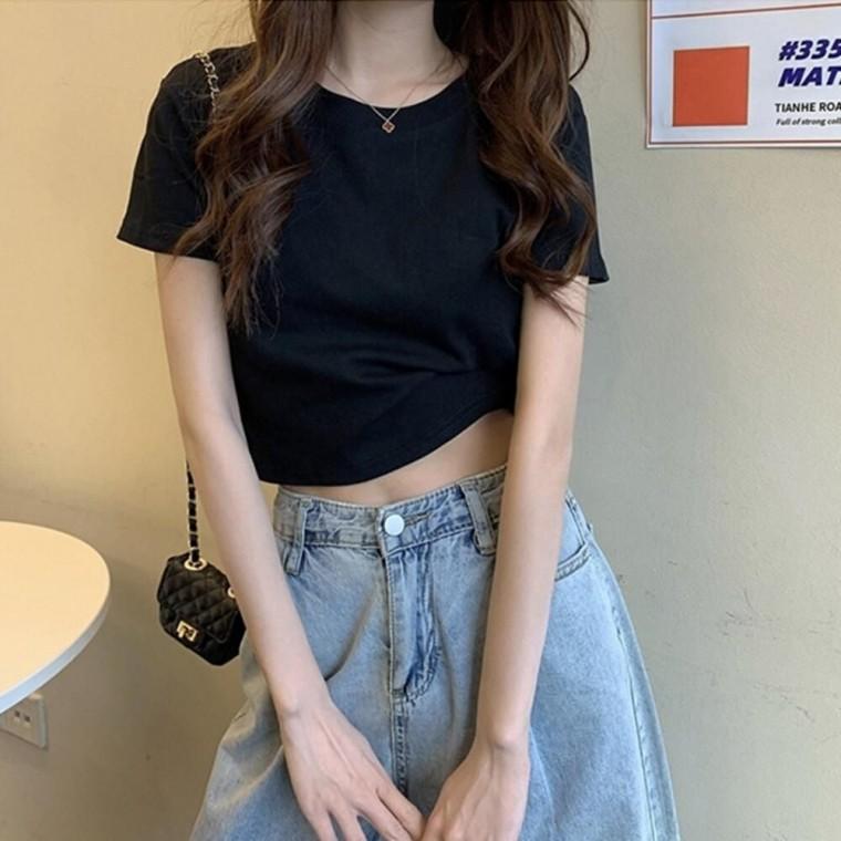 깔끔한 디자인 크롭 기장 슬림한 핏 여성 반팔 티셔츠