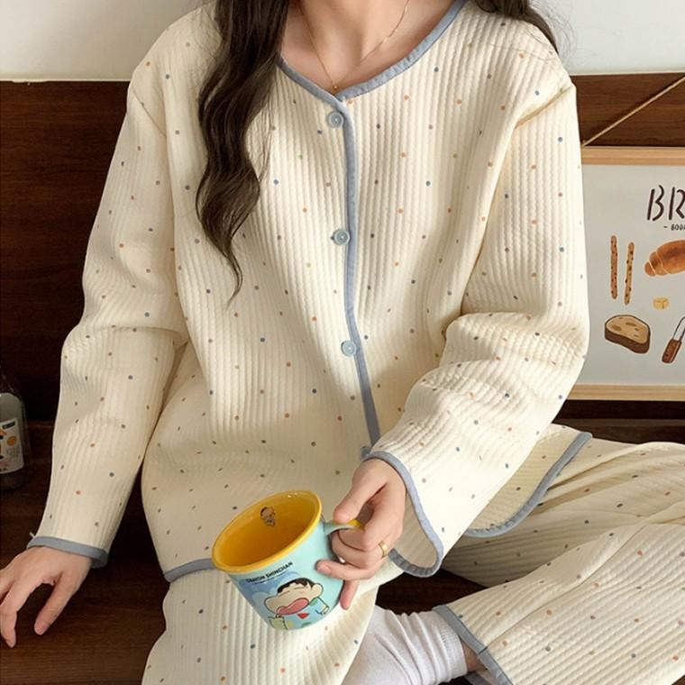 [위드기프트] 겨울 포근 홈웨어 도트패턴 누빔 파자마