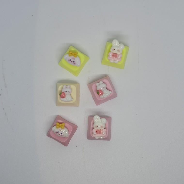 C14 딸기 토끼 래빗 깡총 동물 귀여운 키캡 키링 키보드 자판 딸깍이 클리커 키캡꾸미키 커버