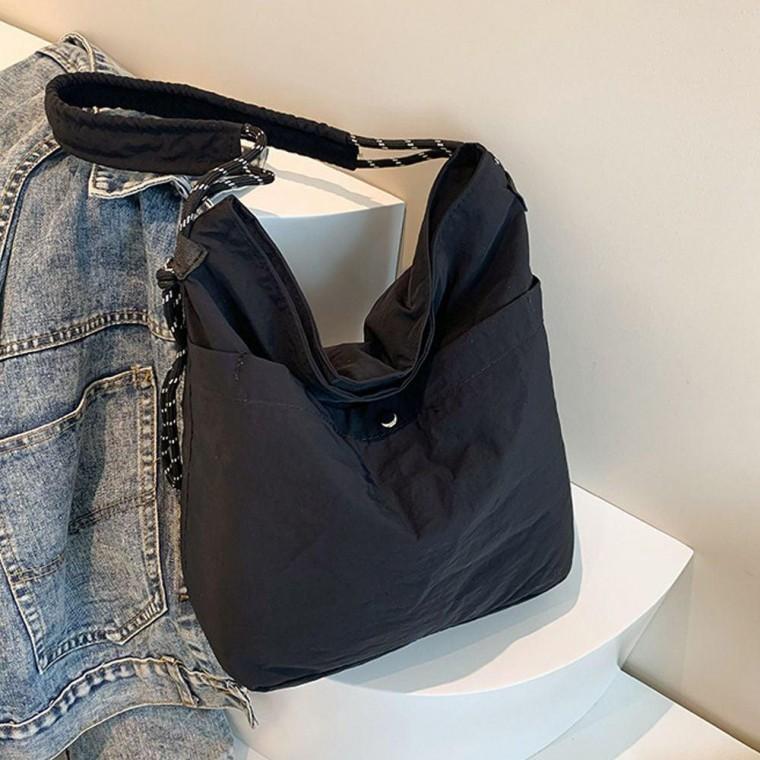 여자 데일리 출근 나일론 가방 여름 숄더백 블랙 여성 데일리백 휘뚜루마뚜루 여성백